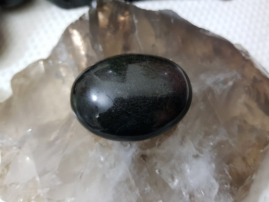 Black Tourmaline Palmstone - BTP2