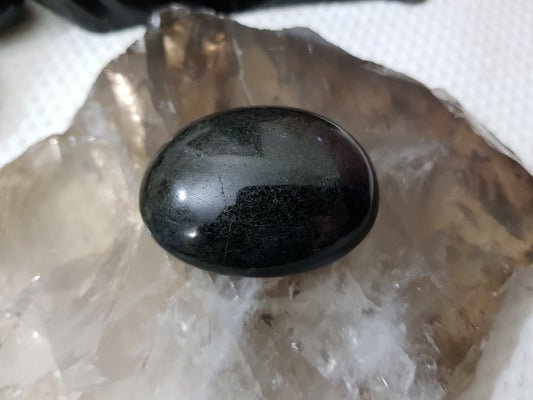 Black Tourmaline Palmstone - BTP2