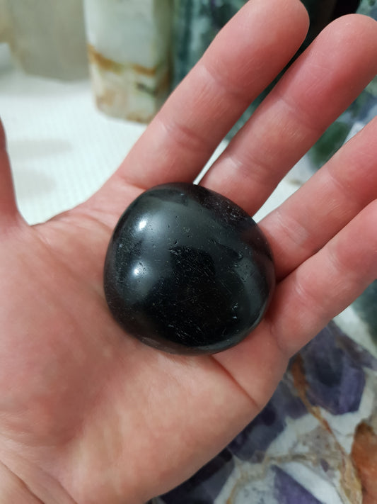 Black Tourmaline Palmstone - BTP6