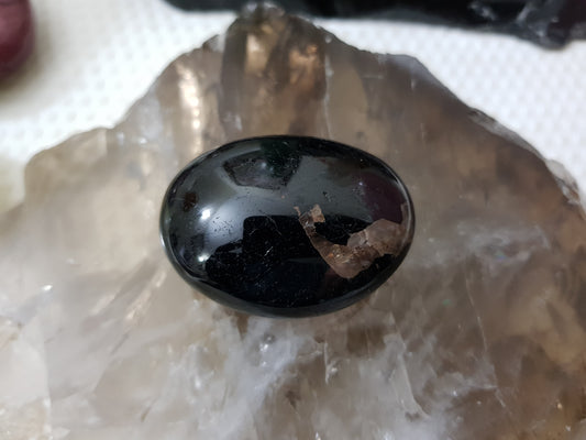 Black Tourmaline Palmstone - BTP4