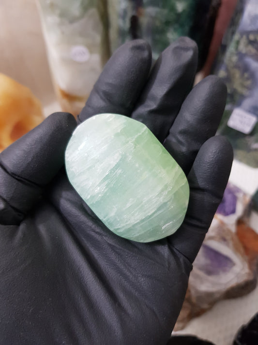 Pistachio Calcite Crystal Palmstone – PCP3