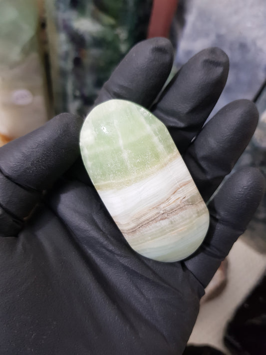 Pistachio Calcite Crystal Palmstone – PCP5