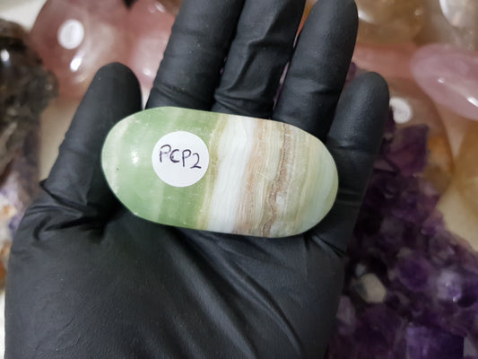 Pistachio Calcite Palmstone – PCP2