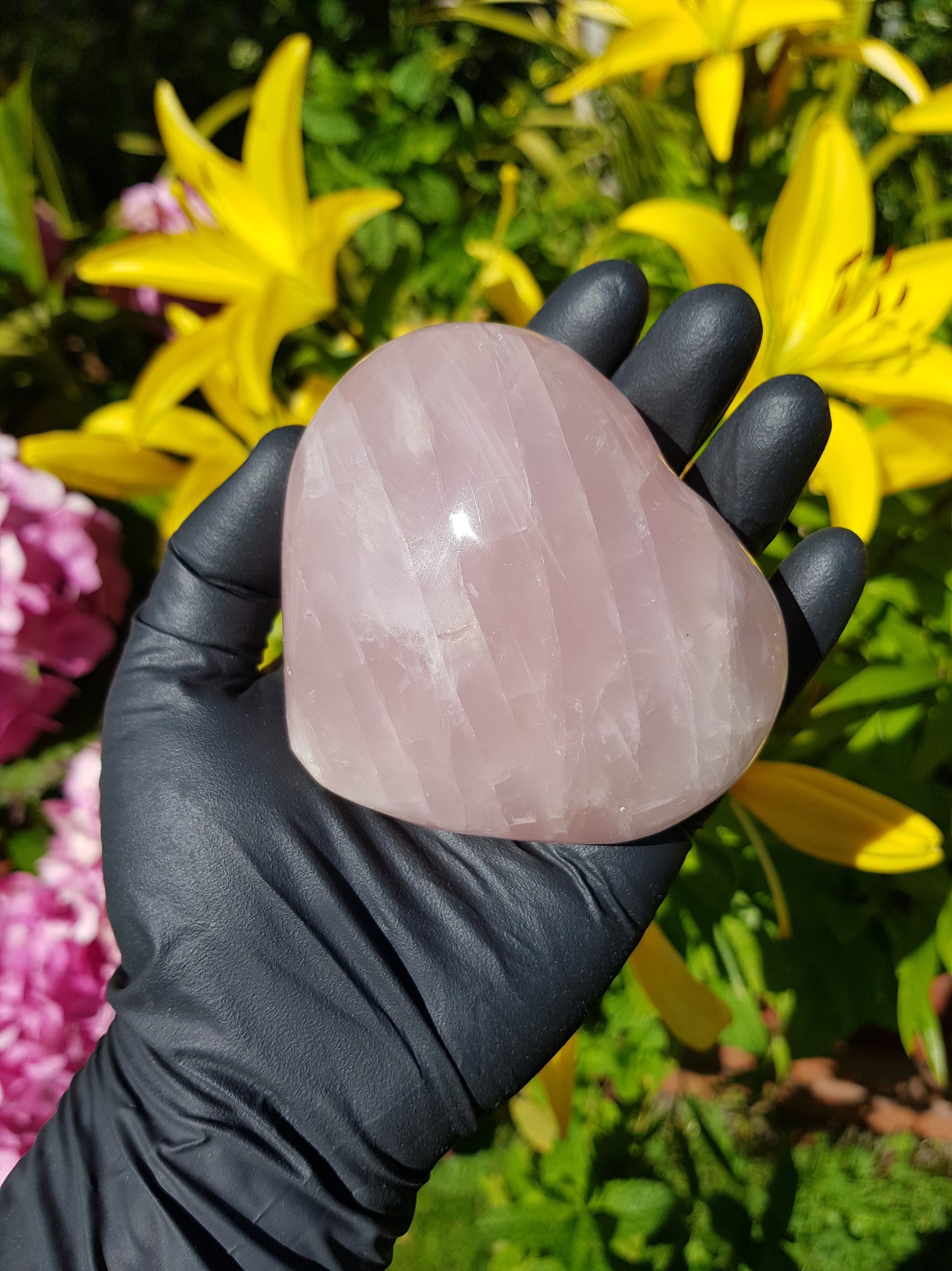 RQH10 - 1 Polished Rose Quartz Crystal Heart